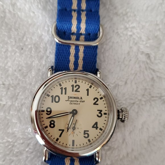 Shinola Watch (UNISEX)